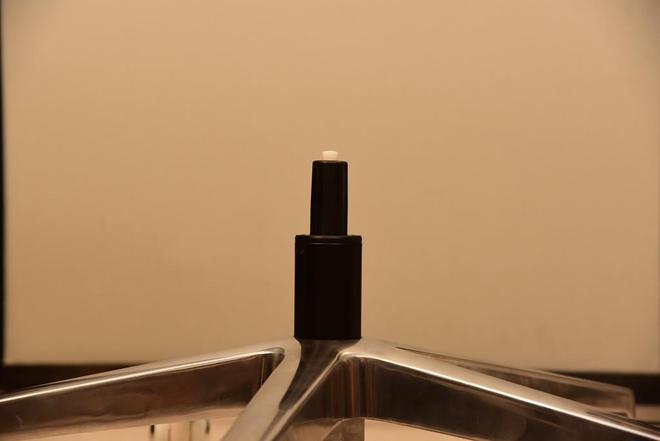 型旗舰人体工学椅 工学至尊i5实测！瓦力娱乐棋牌玩爽黑猴更要健康！中小体(图2)